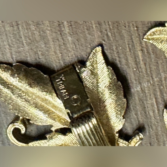 Vintage trifari choker bracelet set - Picture 3 of 4